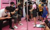 深圳地铁回应车厢雷人标语是什么梗？深圳地铁车厢雷人标语写了什么？
