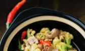 干锅孜然羊肉花菜的做法