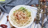 鸡丝凉面的做法 正宗鸡丝凉面怎么做