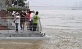 洪水红色预警最新发布 洞庭鄱阳两湖水位持续上涨