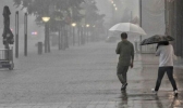 今明两天江苏强降雨不断 民众外出需备好雨具防范雷雨