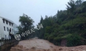 四川万源持续降水致洪涝塌方 未来三天多地仍将有强降雨