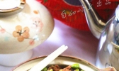 海参青豆煲仔饭的做法