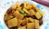 土豆片炒肉的做法