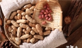 口里有蒜味怎么去除？如何消除口中的蒜味?