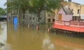 印度降雨致河流水位上涨 一船只发生倾覆已造成5人死亡