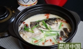 鲢鱼砂锅煲的做法