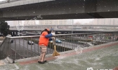 北京降雪致5条高速封闭 5条公交线路停驶绕行