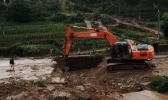 陕西榆林暴雨部分道路损毁 无人员伤亡道路正在抢修中