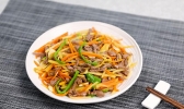 牛肉炒三丝的做法 牛肉炒三丝怎么做好吃
