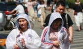 北京今天气温攀升到36℃ 市民外出需注意防暑防晒