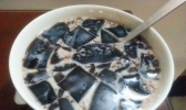 奶茶龟苓膏的做法
